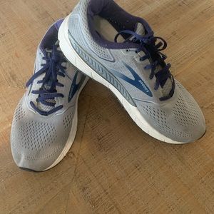 Brooks in used condition size 13